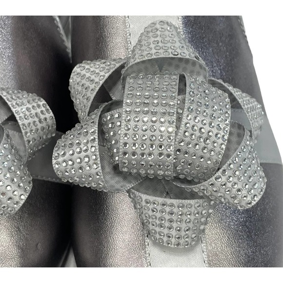 NWOT Katy Perry Gunmetal Christmas present The Stephanie Mule 6 M - Picture 2 of 9